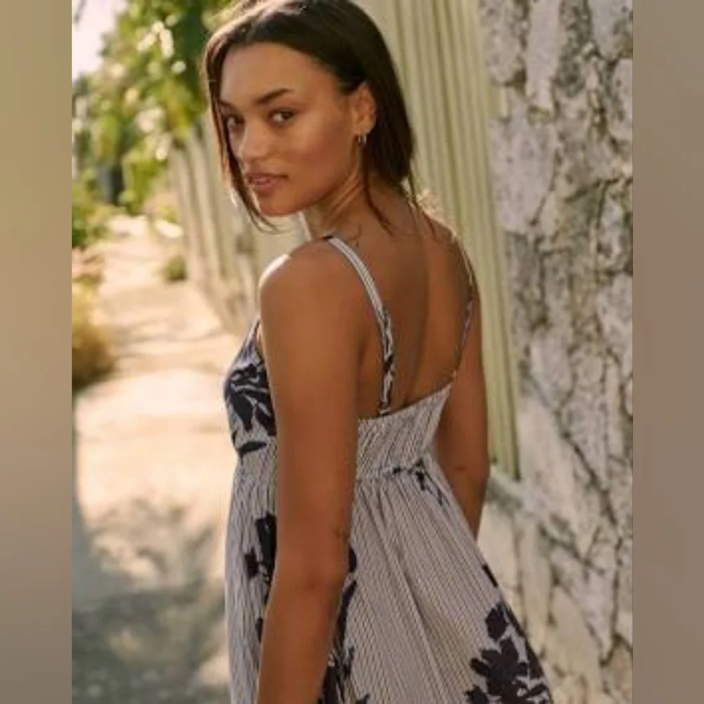 Abercrombie & Fitch Sweetheart Babydoll Striped and Floral Navy Dress